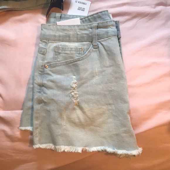 Forever 21 Shorts - Picture 3 of 5